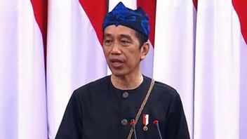 استخدام الملابس التقليدية Baduy، Jokowi: أنا أحب ذلك لأن التصميم بسيط وبسيط