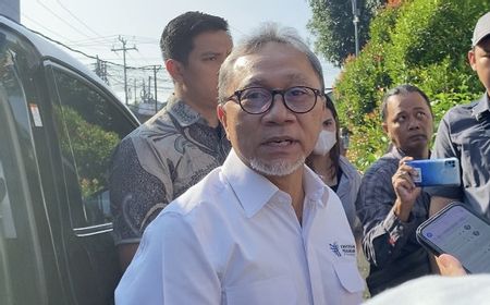 Mendag Zulhas: Barang Impor Ilegal Senilai Rp40 Miliar Dikirim Warga Asing