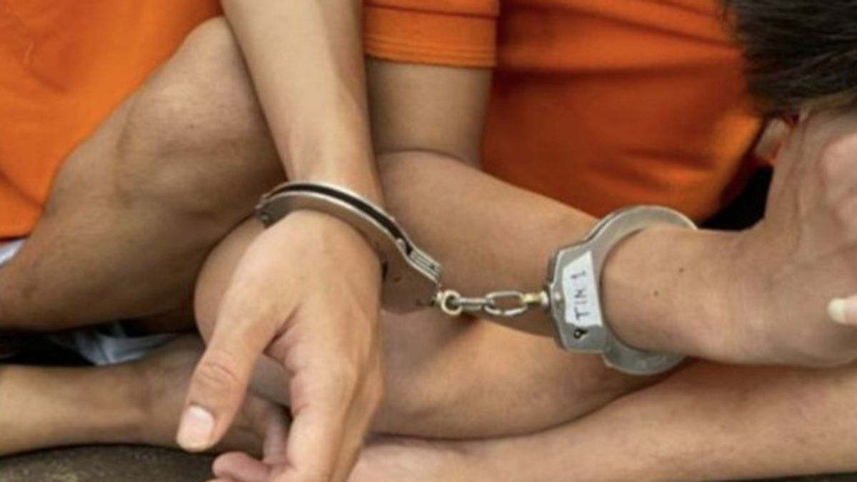 德波焚烧警车:两名嫌疑人被捕,调查仍在继续