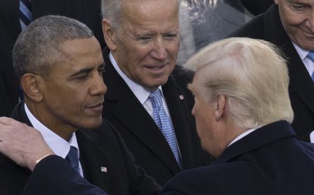 Biden, Obama, hingga Trump Berlomba Divaksin Depan Umum