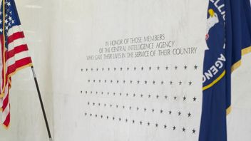 US-Iran Tensions Rise, CIA Offers Tips to Potential Informants to Establish Communication