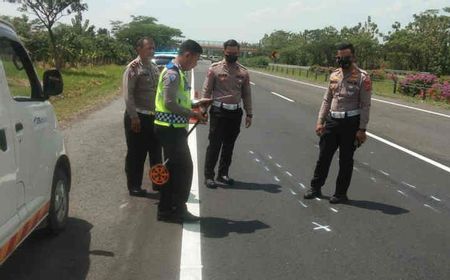 Tak Ada Bekas Rem di Jalan, Polres Indramayu Duga Sopir Elf yang Tabrak Truk di KM 136 Tol Cipali Mengantuk