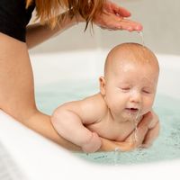 9 Tips agar Rambut Bayi Cepat Tuimbuh dalam Seminggu