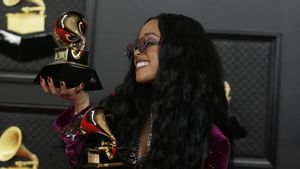 Grammy Awards yang Tak Pernah Lepas dari Perdebatan 