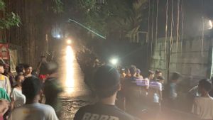 Hujan Deras, Ayah dan Anak Dilaporkan Hanyut ke Got di Pamulang Tangsel
