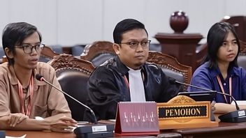 كوتا الإنترنت المفقودة تجعل سائق Ojol هذا يرفع دعوى قضائية ضد قانون العمل إلى MK