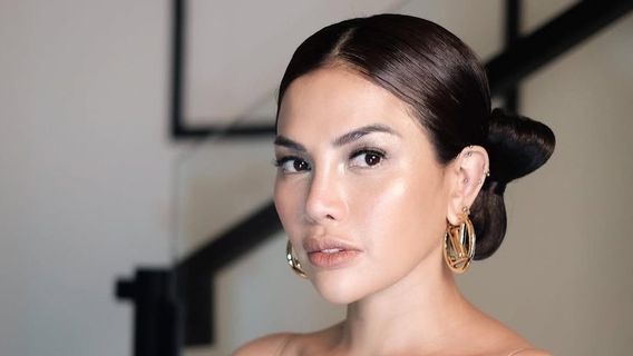 Kaleidoskop 2024: 8 Kasus Artis Indonesia yang Paling Heboh, Vadel VS Nikita Mirzani Terus Berlanjut