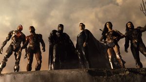 <i>Justice League</i> Versi Zack Snyder Bikin HBO Eror, Sang Sutradara Minta Maaf