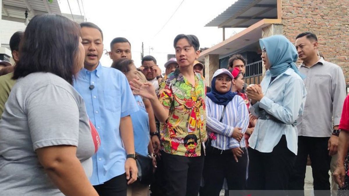 Temui Warga di Kampung Mutihan Solo, Gibran Sempatkan Diri Tinjau Warung yang Dirusak Ormas 