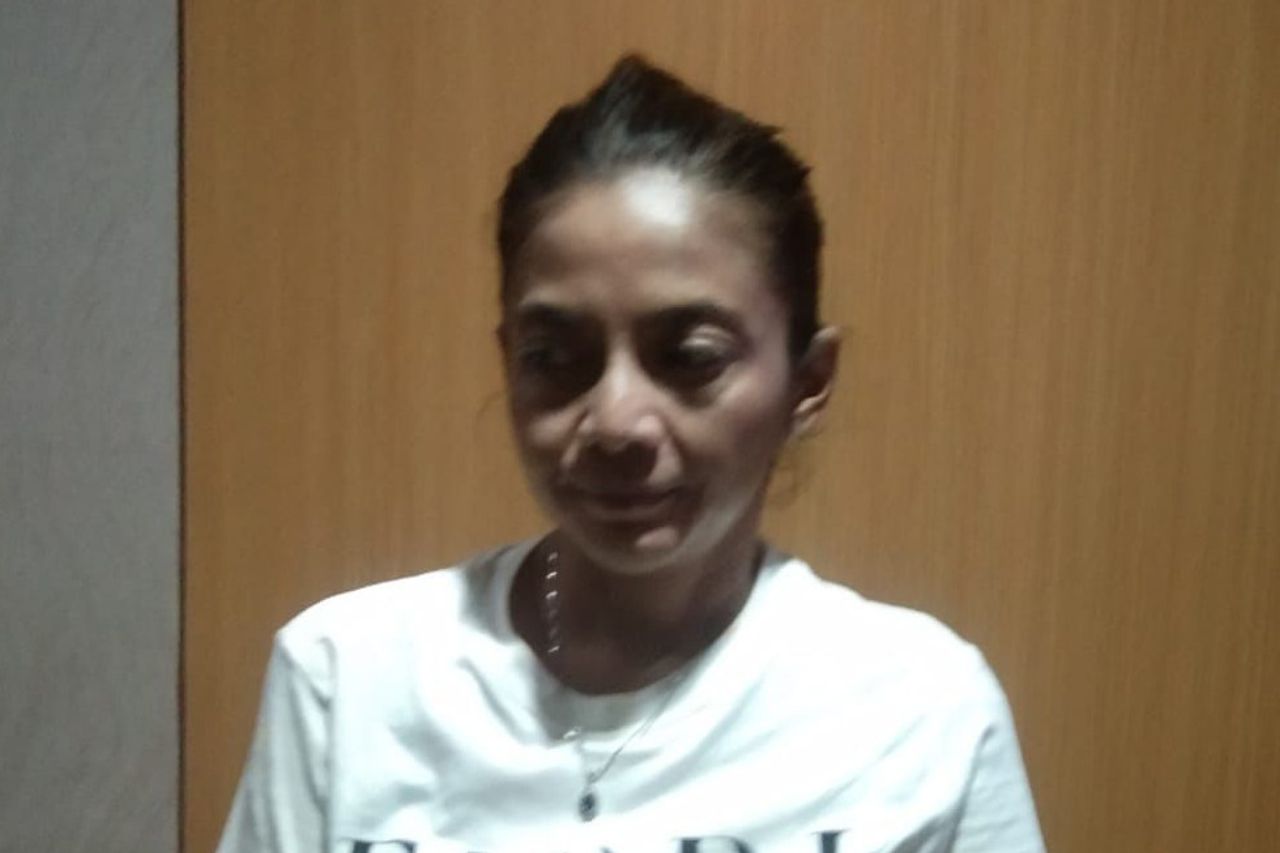 前肥皂剧艺术家在力宝购物中心Kemang购物后被捕