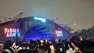 Synchronize Fest 2025 Dibuat Baper lewat Penampilan Musik dari Rangga & Cinta