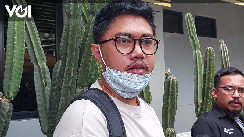 Angger Dimas Admits Not Allowed To Meet Yudha Arfandi red-eye-eleven-five