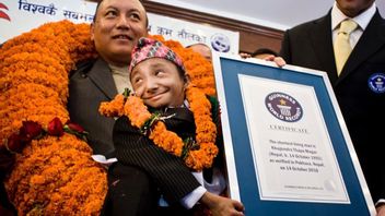 Khagendra Thapa Magar, L’homme Le Plus Court Du Monde, Meurt