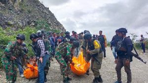 3 Jenazah Korban Penembakan KKB Dibawa ke Kampung Halaman di Sultra