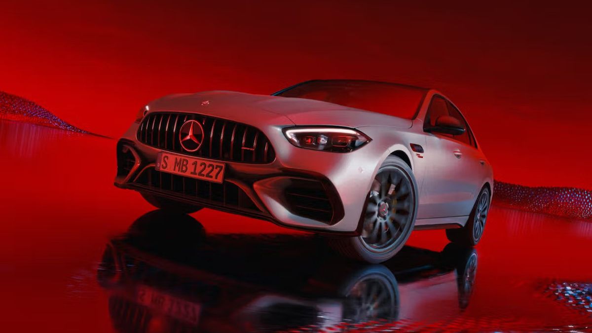 梅赛德斯-AMG C 63 在英国提供代言唱片,以求成销售