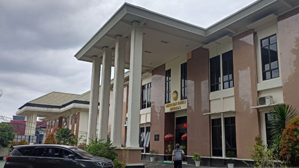 PN Mataram reçu un dossier de corruption et un projet de loi sur l’ancien maire de Bima Lutfi