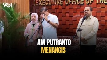 Momen Sertijab Kepala KSP, AM Putranto Menangis: Saya Agak Emosional