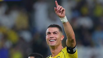 罗纳尔多:梅西的世界杯奖杯不会决定我的遗产