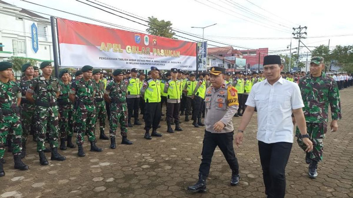 376 Joint Team Secure Ustaz Abdul Somad's Arrival in Kapuas Hulu