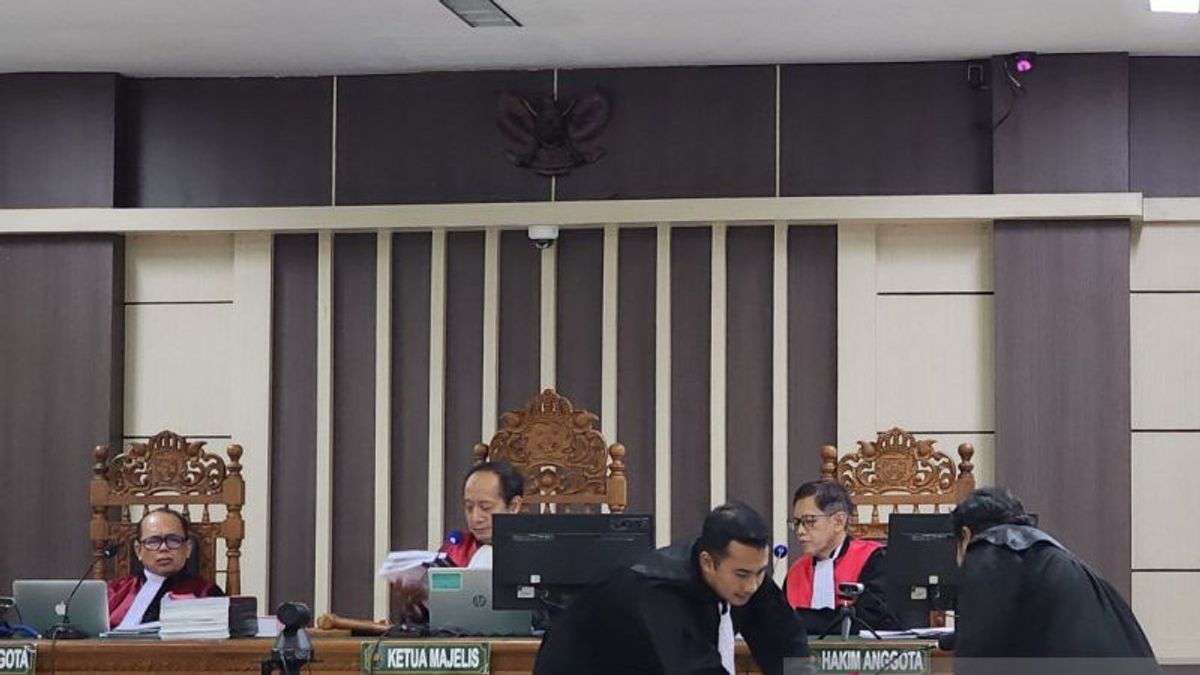 L’accusé de corruption de 11,5 millions de roupies PNPM Magelang d’être condamné à 21 mois de prison et à une amende de 50 millions de roupies