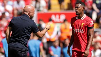 Liverpool vs Brentford: Arne Slot Siap Jalani Debut Kompetitif di Anfield