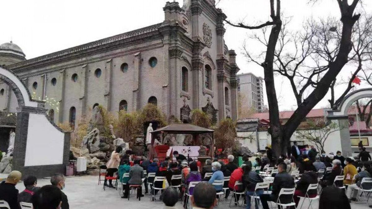 For The Chinese Update Program, The Catholic Church Dimint To Implement Full Policy Conference Of The Communist Party