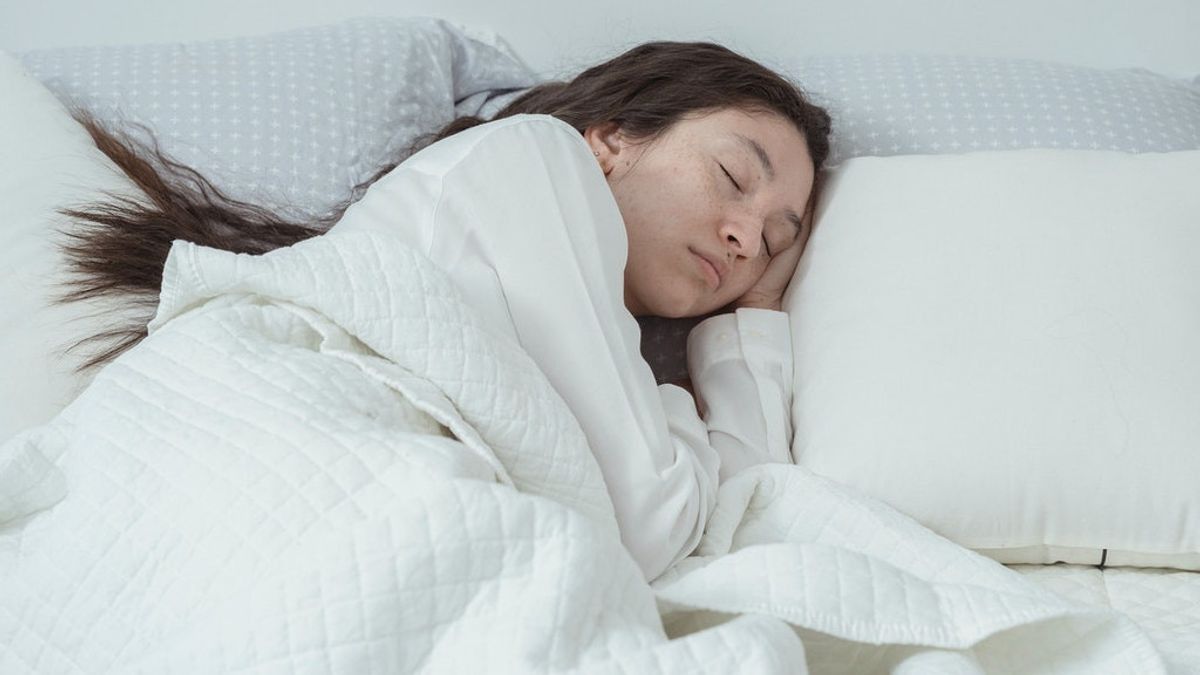 Seperti Apa Posisi Tidur yang Baik Sesuai Kondisi Kesehatan Anda?