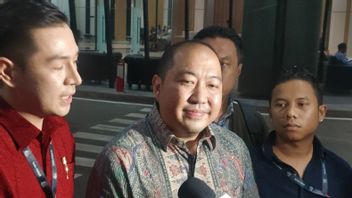 ケジャグン氏は、スリテックスのイワン・クルニアワン社長が20の質問を