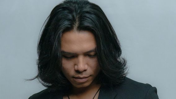 Keluar Zona Nyaman, Matheo In Rio Rilis Mini Album Solo <i>Other Side</i>