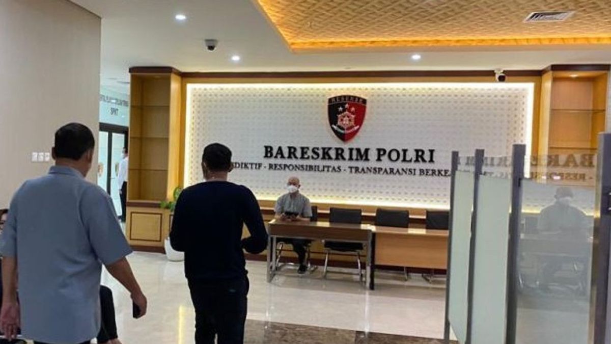 Bareskrim يتحقق من بنك OCBC NISP فيما يتعلق بالديون المعدومة المزعومة لرئيس PT Gudang Garam بقيمة 232 مليار روبية إندونيسية