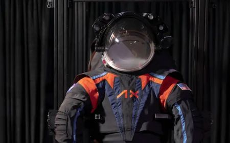 Axiom Space Rangkul Brand Mewah Prada dalam Membuat Baju Astronaut