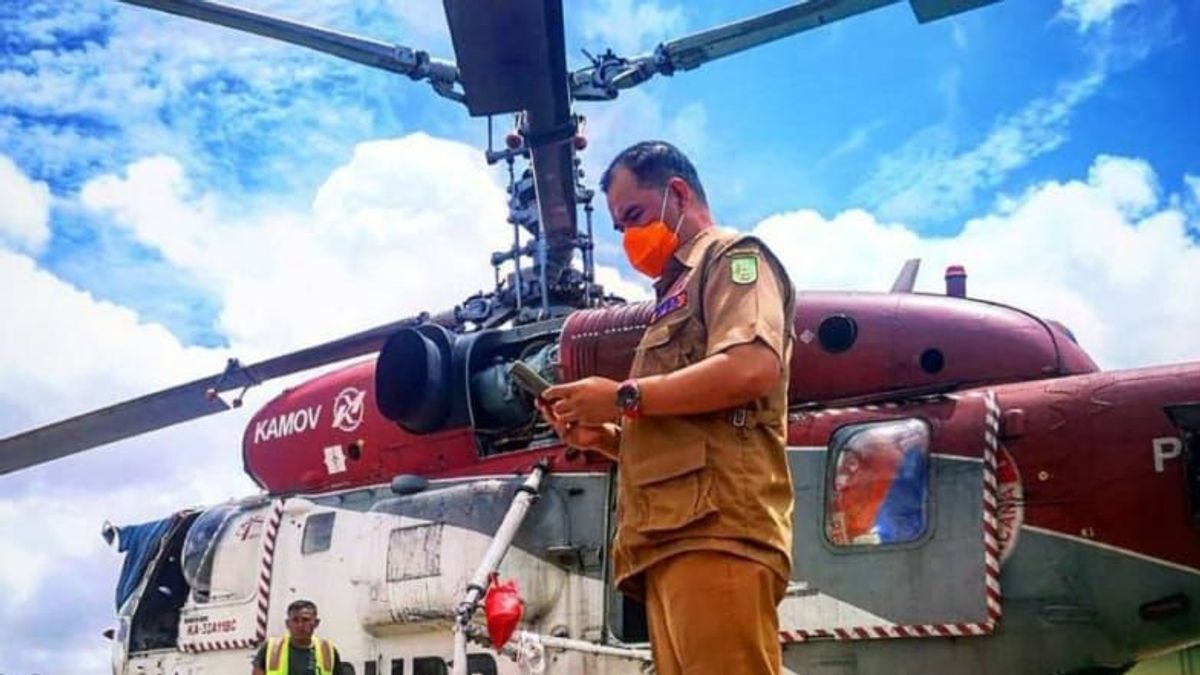 3 Helikopter Dikerahkan Atasi Karhutla di Riau Termasuk Operasi Modifikasi Cuaca