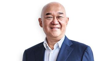プロフィール ハリアント・アディコエソエモ:ボロン・パトリオット・ボンドズ・ダナンタラに加わったコングロマリットの一人