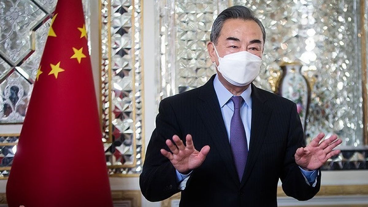 وزير الخارجية وانغ يي: طالبان تريد الحوار مع العالم والصين مستعدة لاستضافة