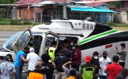 Betapa Sulitnya Kirim Logistik Pilkada ke 1 TPS di Wondama, Harus Sewa Helikopter dengan Biaya Rp120 Juta