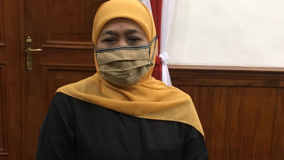 Khofifah Aide Les Représentants Des Travailleurs à Rejeter La Loi Sur La Création D'emplois à Jakarta Rencontre Mahfud MD