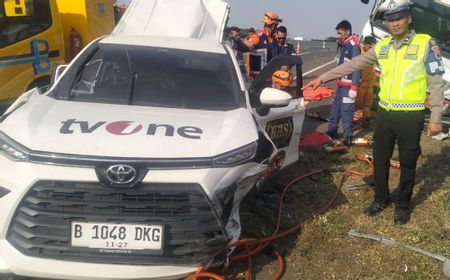 Olah TKP Kecelakaan Mobil Kru TV One di Tol Pemalang, Penyebabnya Belum Diketahui