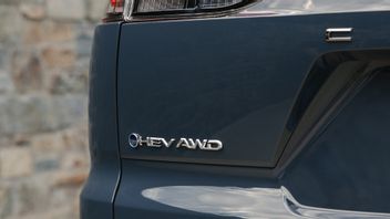 Toyota Beri Isyarat Kemunculan SUV Terbaru, Apakah Crown Estate?