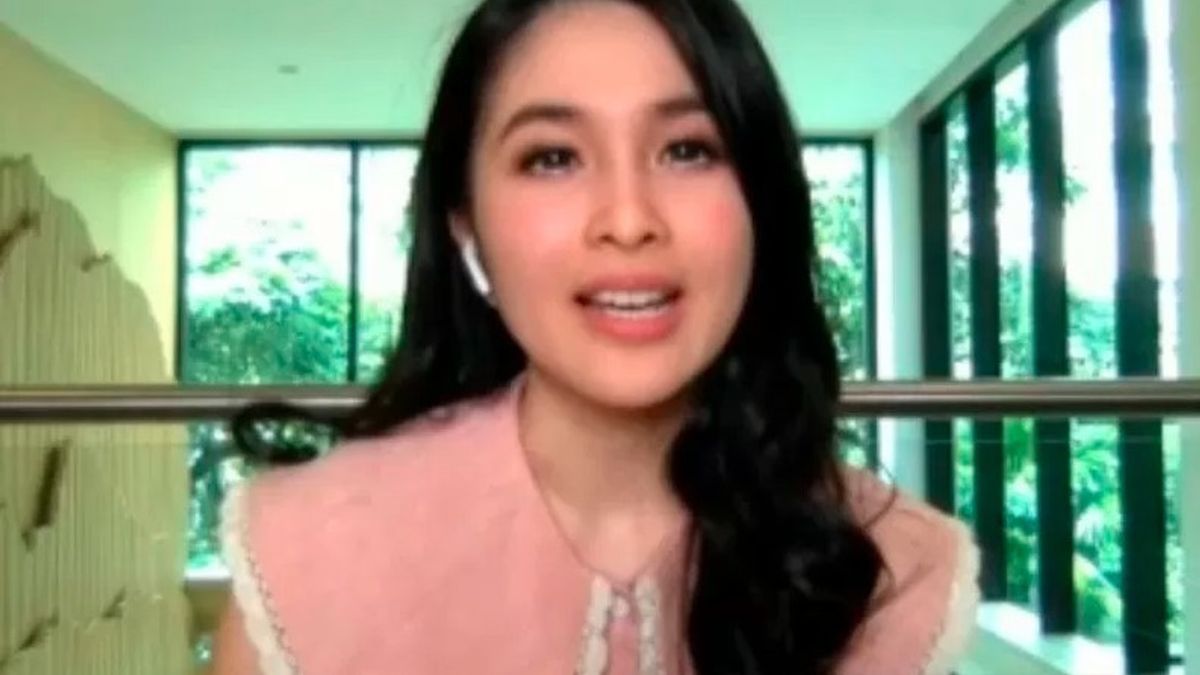 Sandra Dewi Sebut Penggunaan Sosial Media Sangat Penting Untuk Pekerjaan