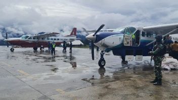 由KKB Papua拍摄，Asia One货机在想要降落在Ilaga时会折返