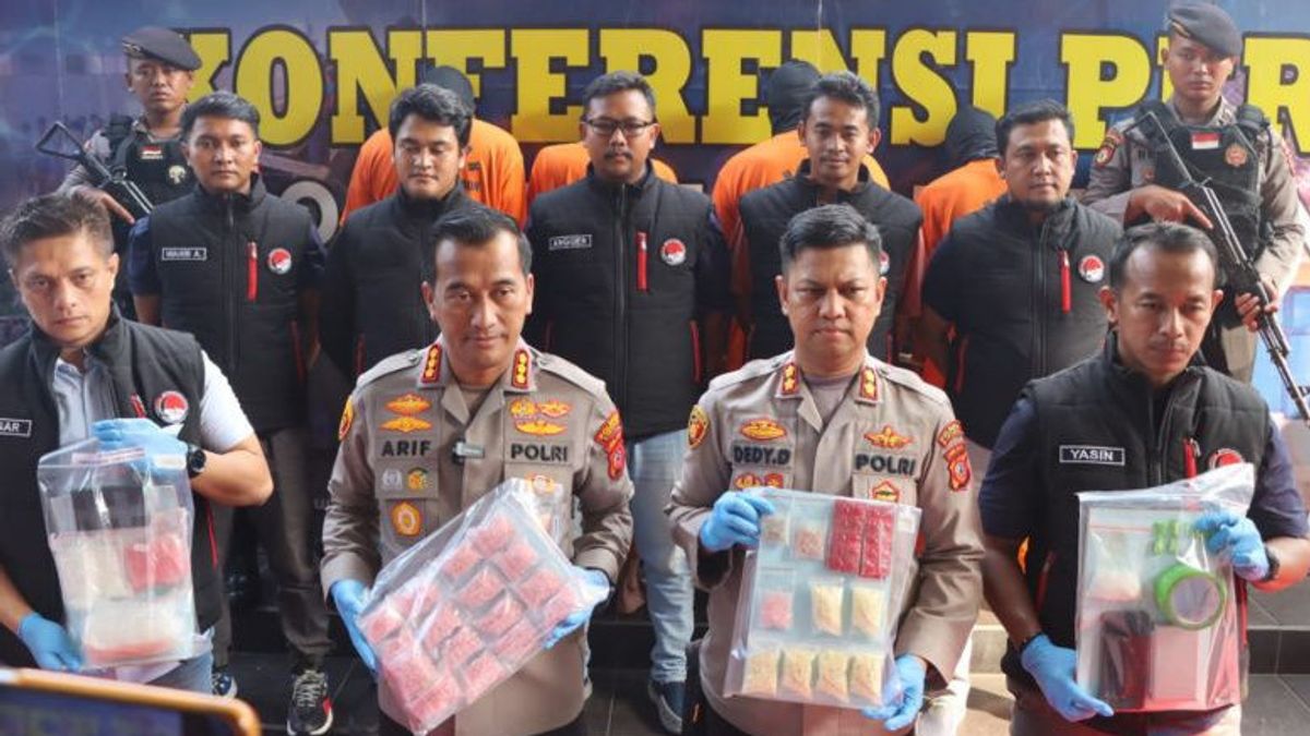 Police Arrest 70 Drug Dealers In Cirebon