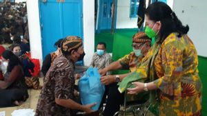 1.000 Abdi Dalem Keraton Surakarta Terima THR