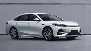 Bakal Meluncur Tahun Ini, Inilah Sedan PHEV Geely Galaxy A7 dengan Jarak Tempuh 2.100 Km