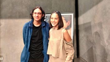 Cinta Adipati Dolken dan Della Dartyan Terpendam di Film Kambodja 