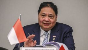 Harga BBM Bersubsidi Belum akan Naik, Airlangga : Pemerintah Masih Pantau Situasi Global