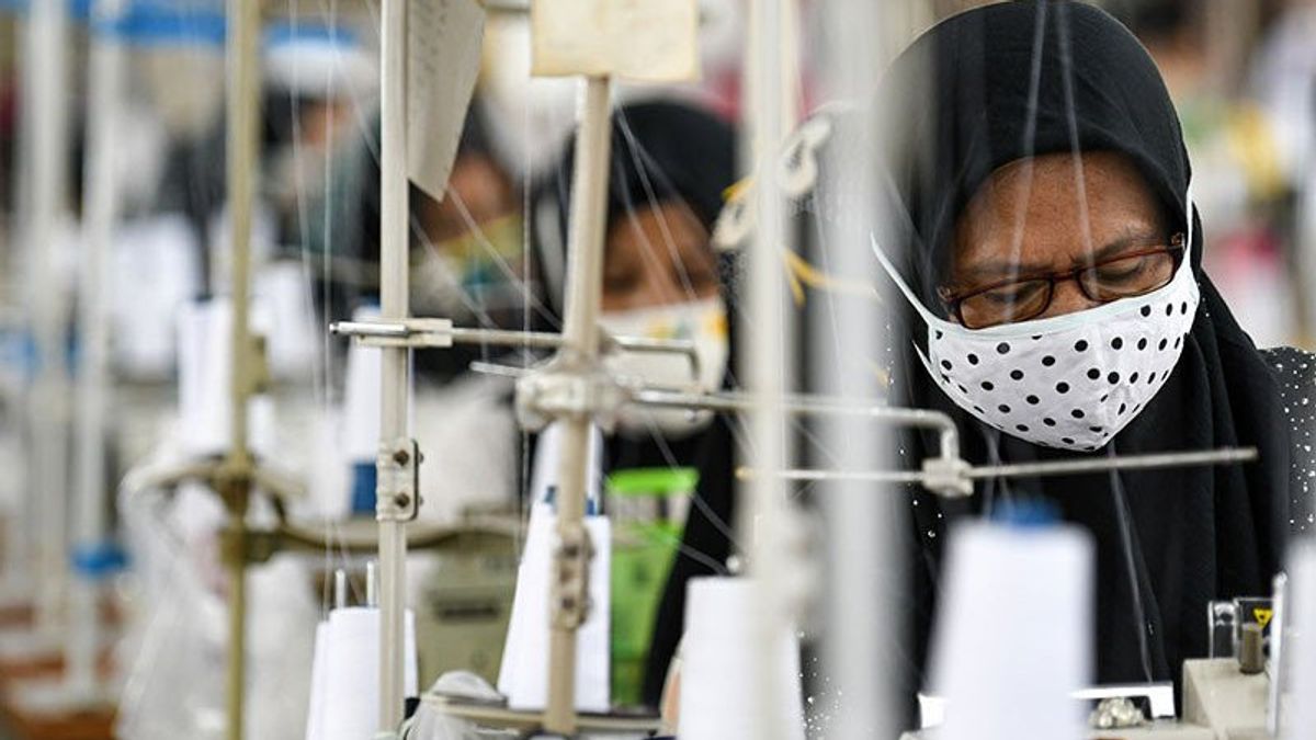  PPKM Diminue, Le Ministre De L’Industrie Agus Gumiwang Croit Que L’industrie Du Textile Et Des Produits Textiles (TPT) Va S’accélérer