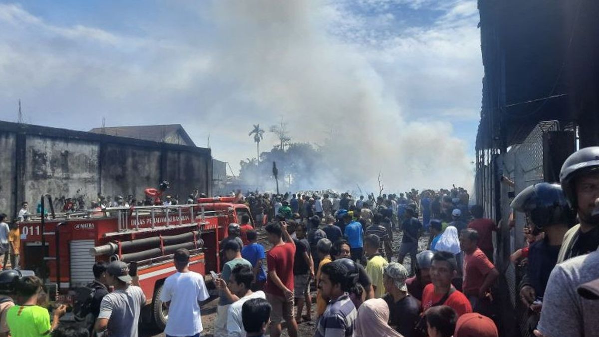 Puslabfor Investigasi di Lokasi Ledakan Gudang Minyak di Jambi