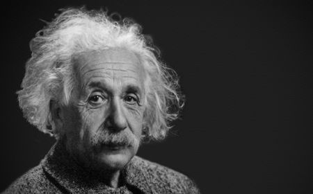 Surat Einstein yang Menjadi Pintu Gerbang Era Nuklir