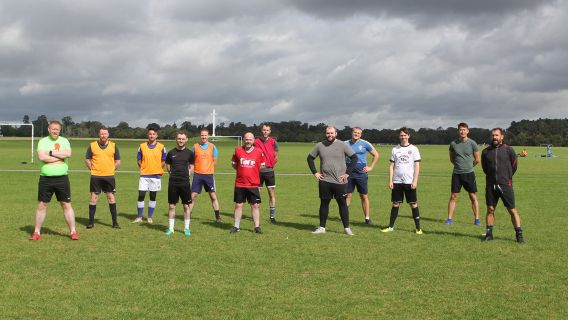 Ireland’s First LGBT + Football Club Dublin Devils FC Célèbre Son 15ème Anniversaire