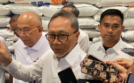 Bakal jadi Badan Otonom, Menko Zulhas: Bulog Tak Hanya Urus Beras